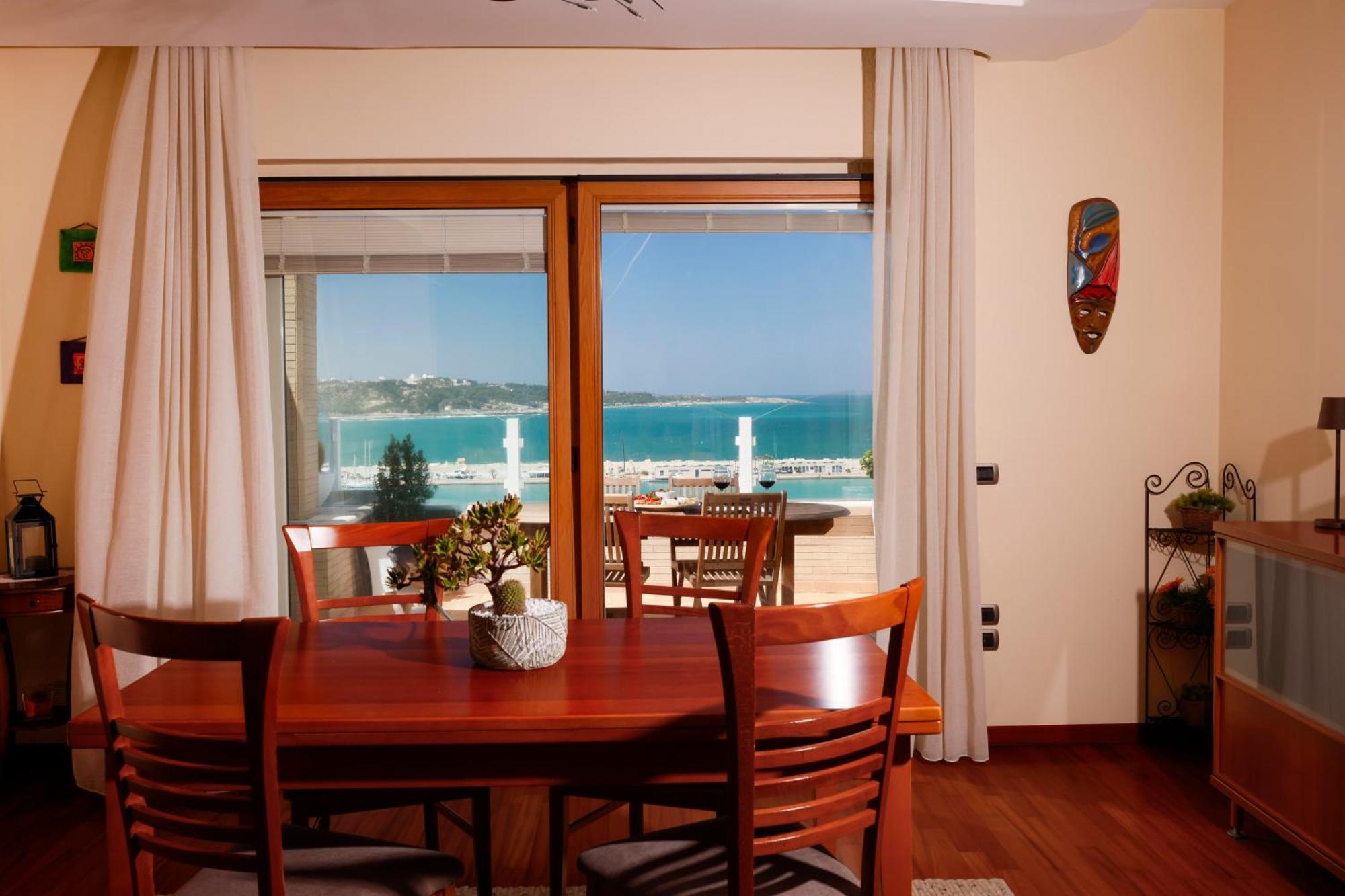 L'Attico Sul Mare - Exclusive Penthouse, Vieste Szoba fotó